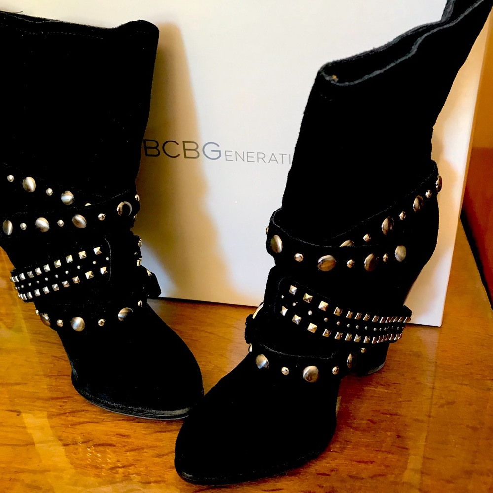 BCNG Fashion boots. Black. Size 8